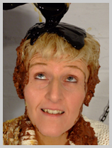 An interloper gets her come-uppance, Saturation Hall style! featuring Tilly, the wanderer An interloper gets her come-uppance, Saturation Hall style! featuring Tilly, the wanderer